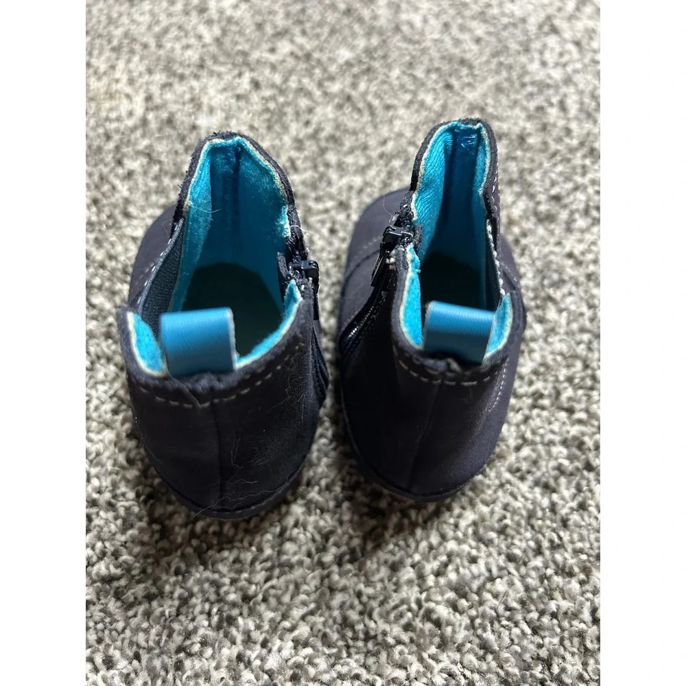 Robeez baby boots